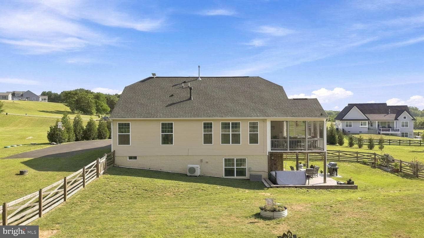 111 Chanterelle Court photo 59