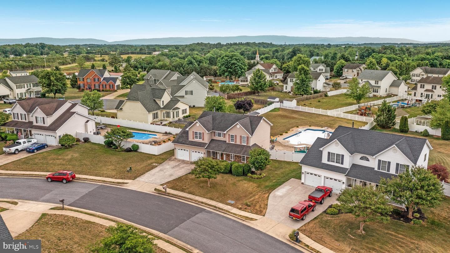 104 Lariat Court photo 77