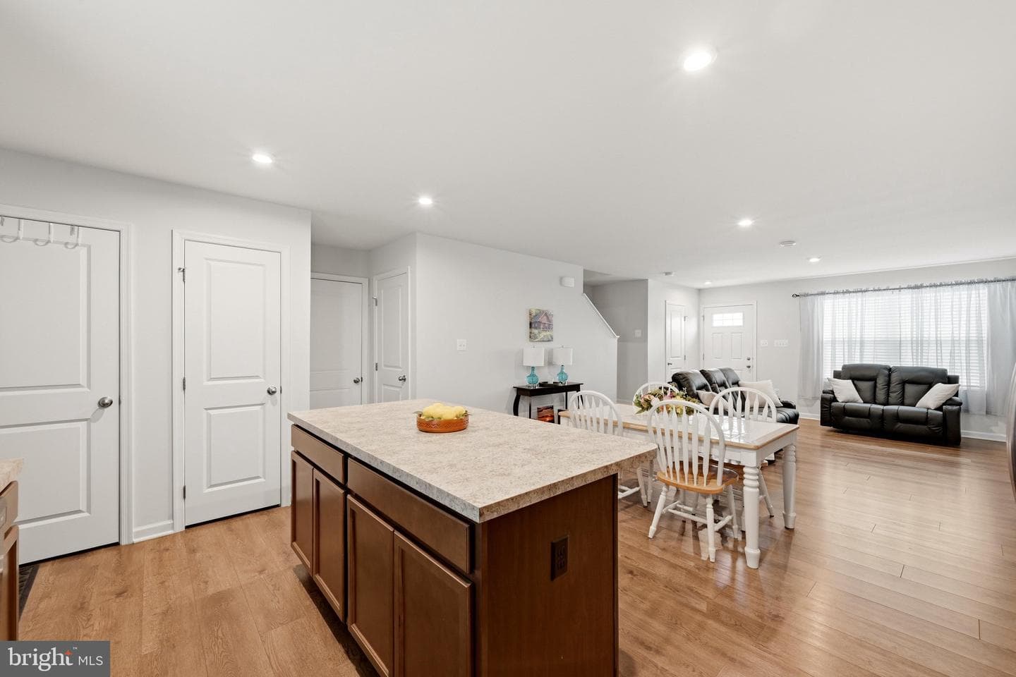 154 Dursley Circle photo 18