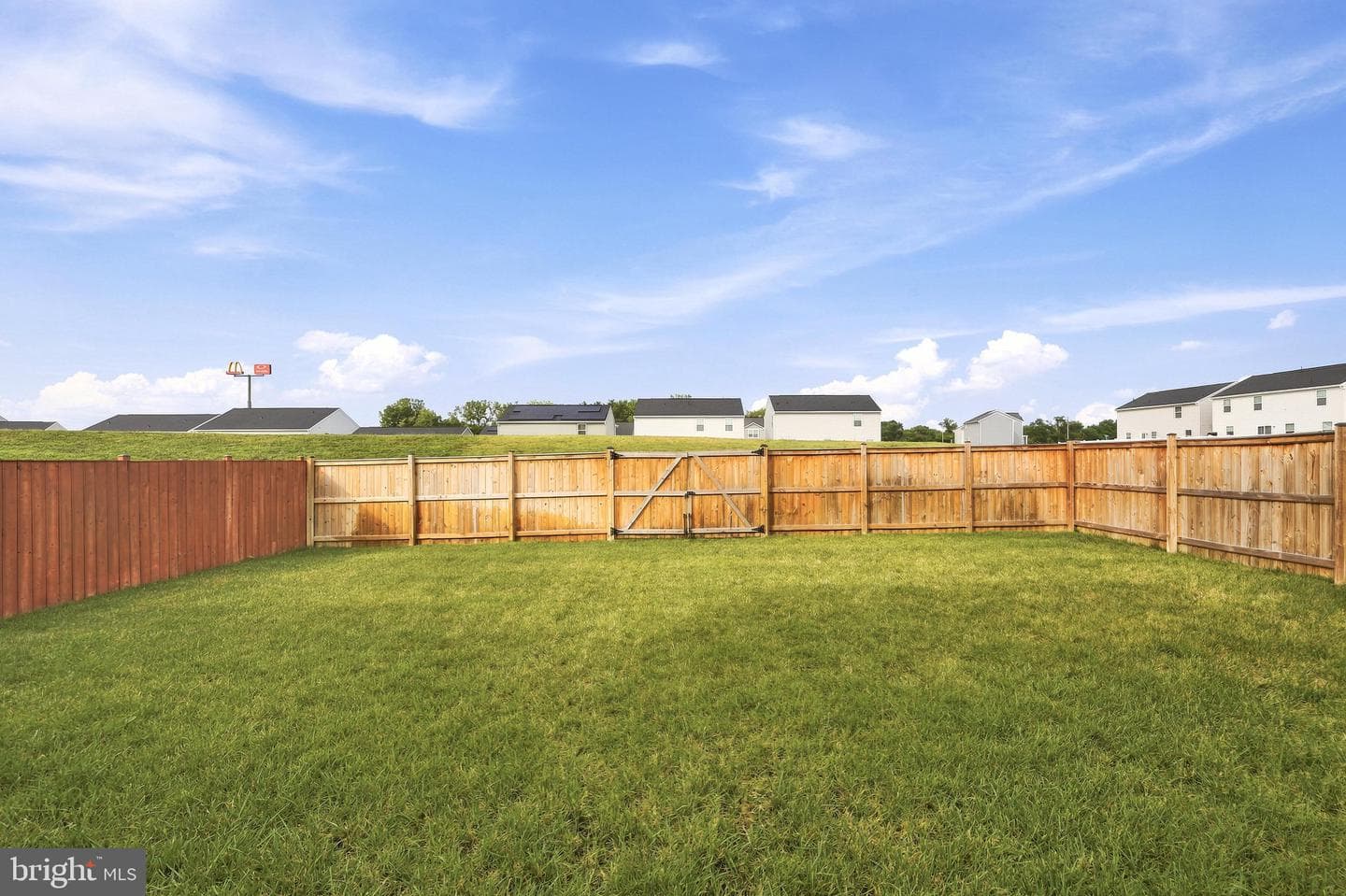 154 Dursley Circle photo 31