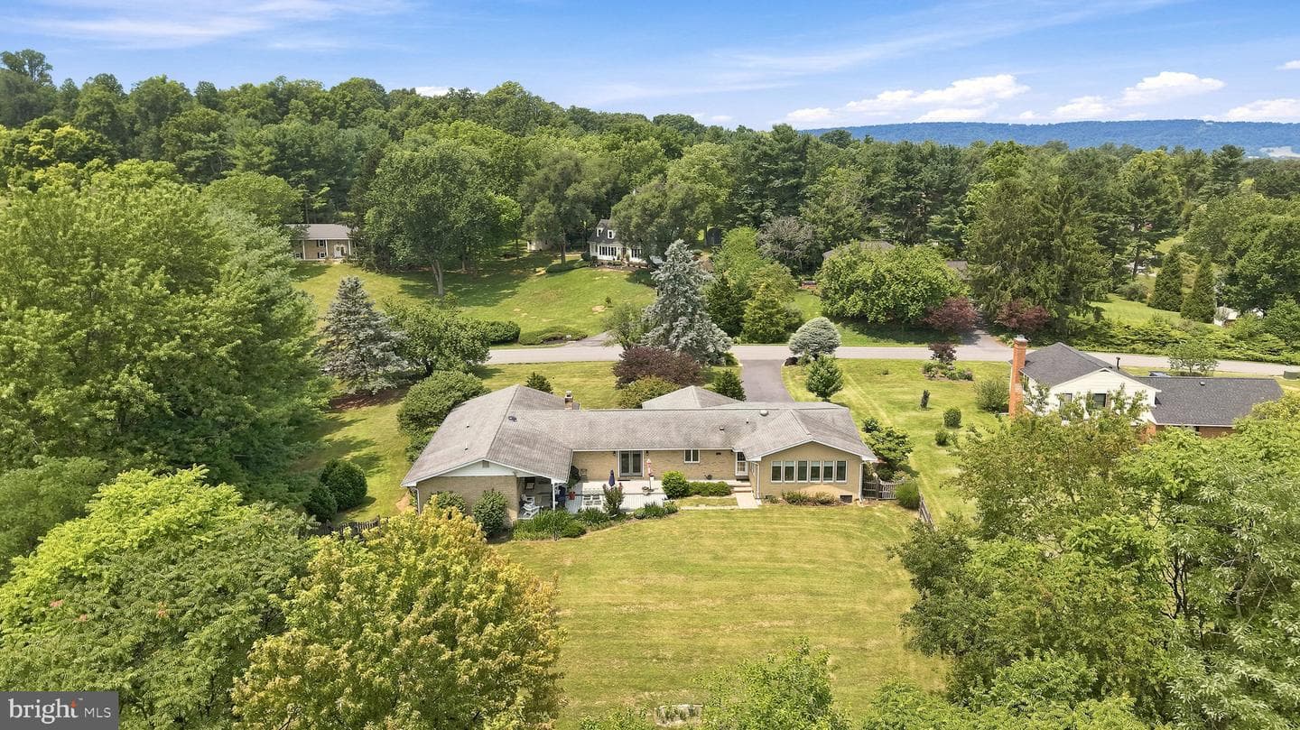 140 Stonebrook Road photo 20