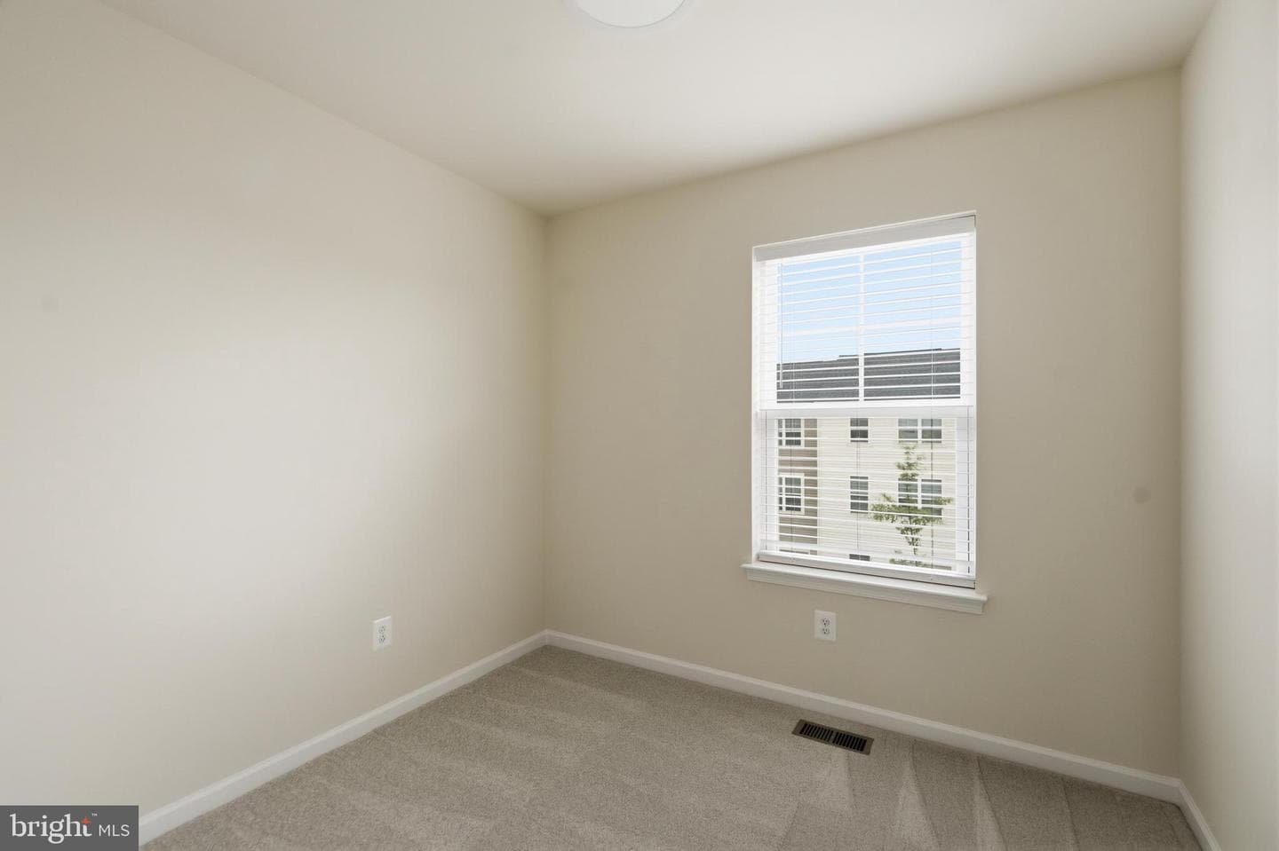 105 Fading Star Court photo 25