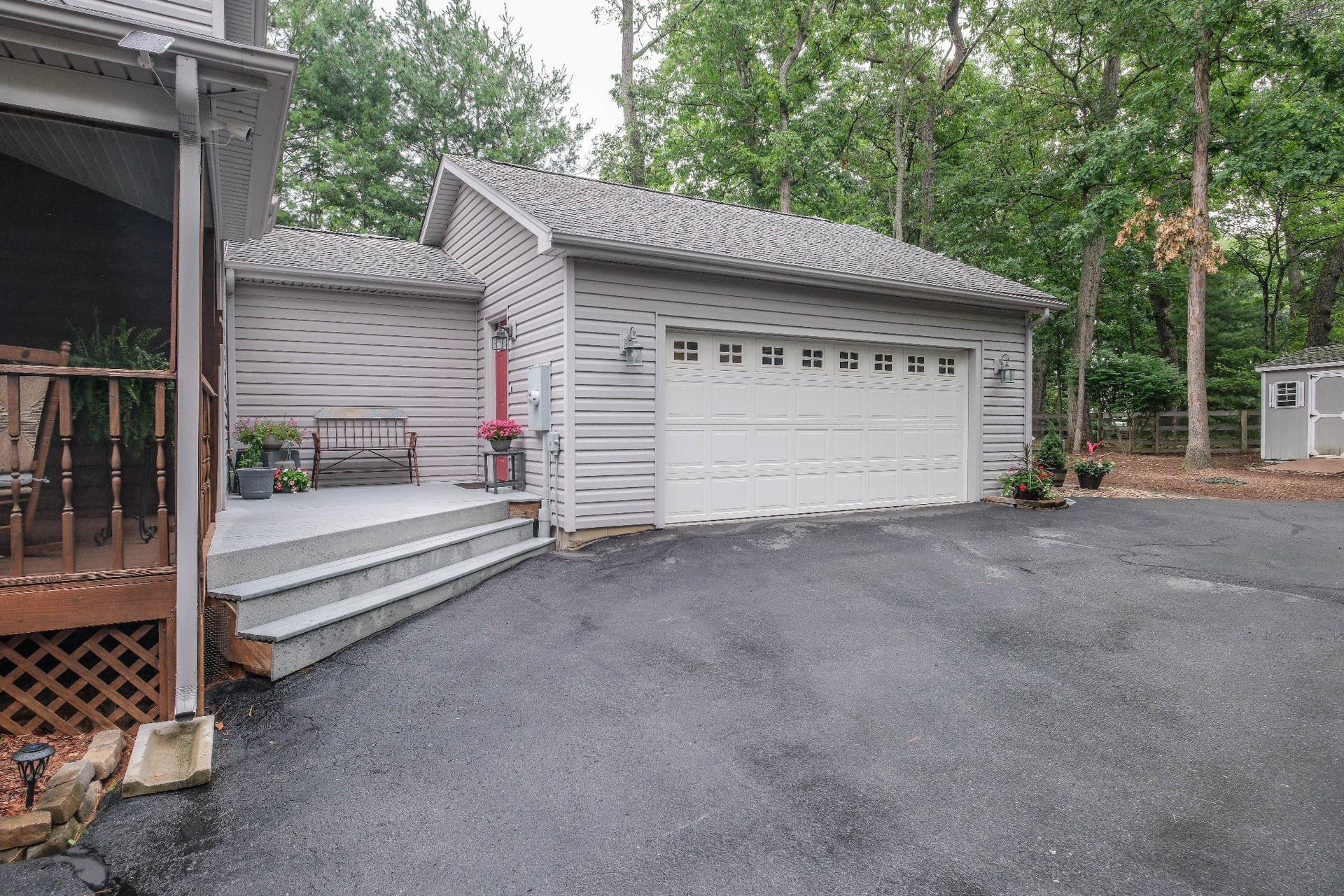228 Fairway Circle photo 5