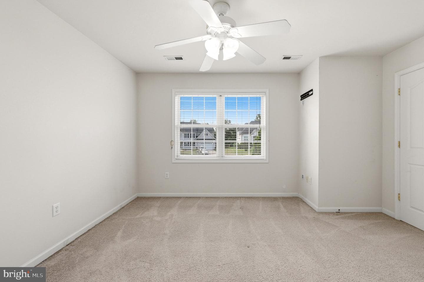 151 Travis Court photo 28