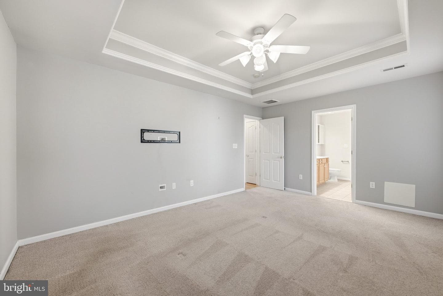 151 Travis Court photo 32