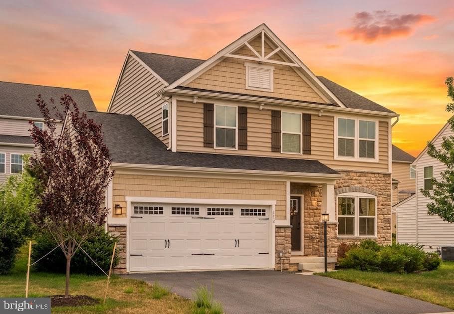 112 Fringetree Court, Lake Frederick