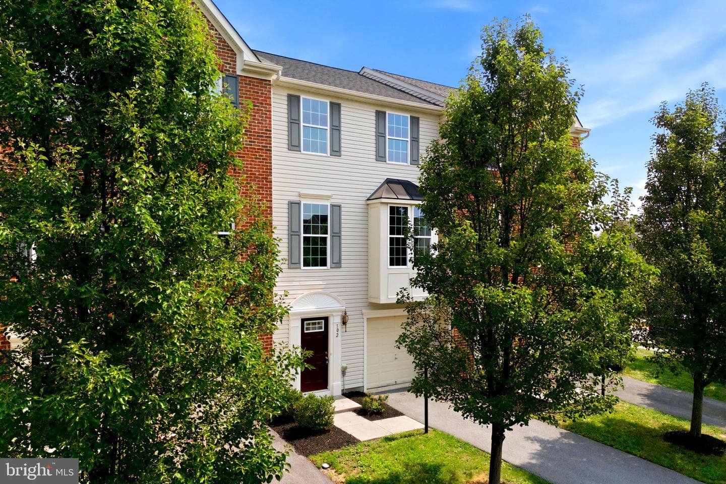 102 Argyle Court photo 2