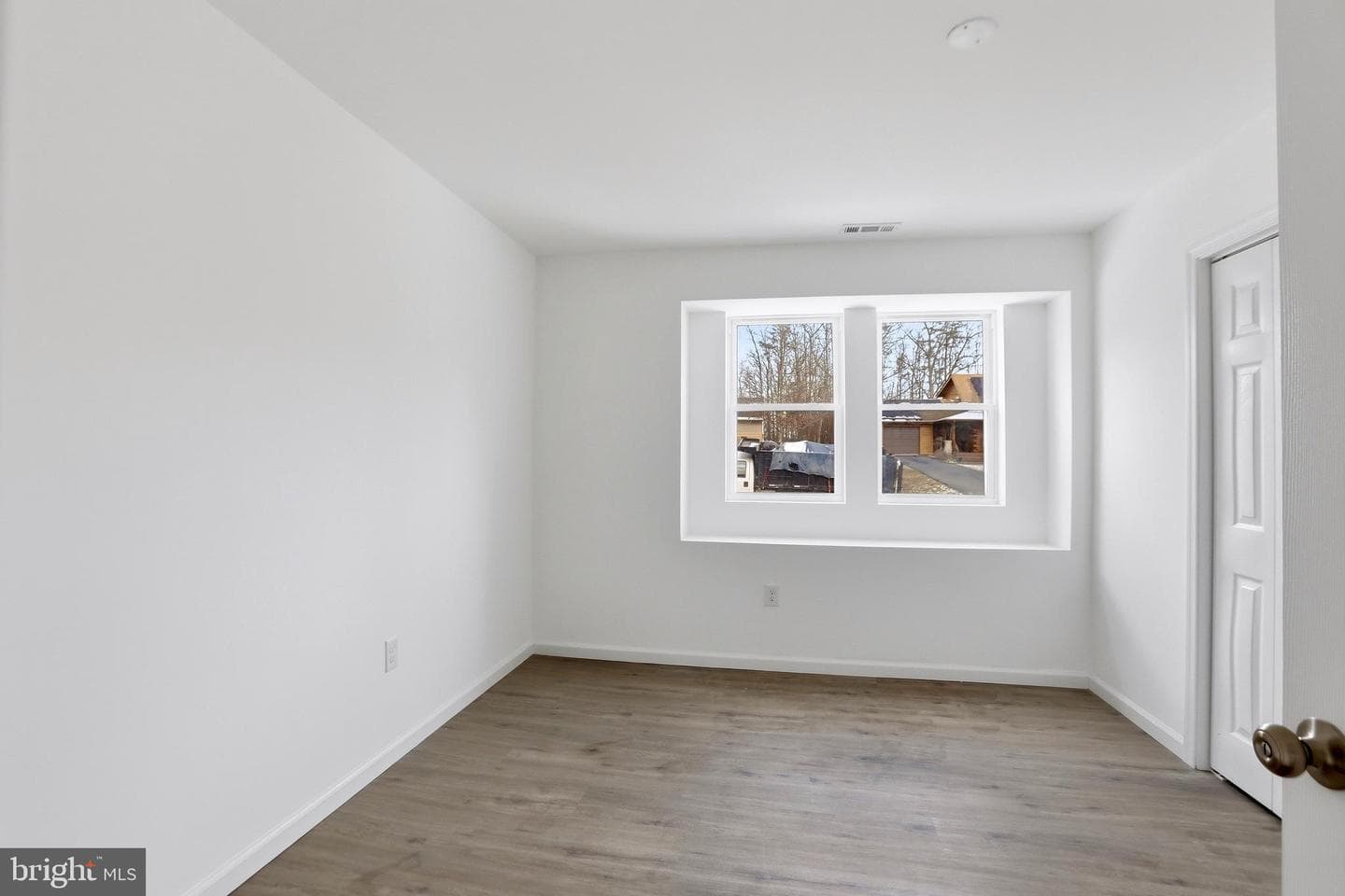 607 S Lakeview Drive photo 12