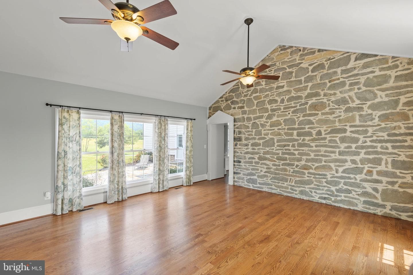 582 Miller Road photo 19