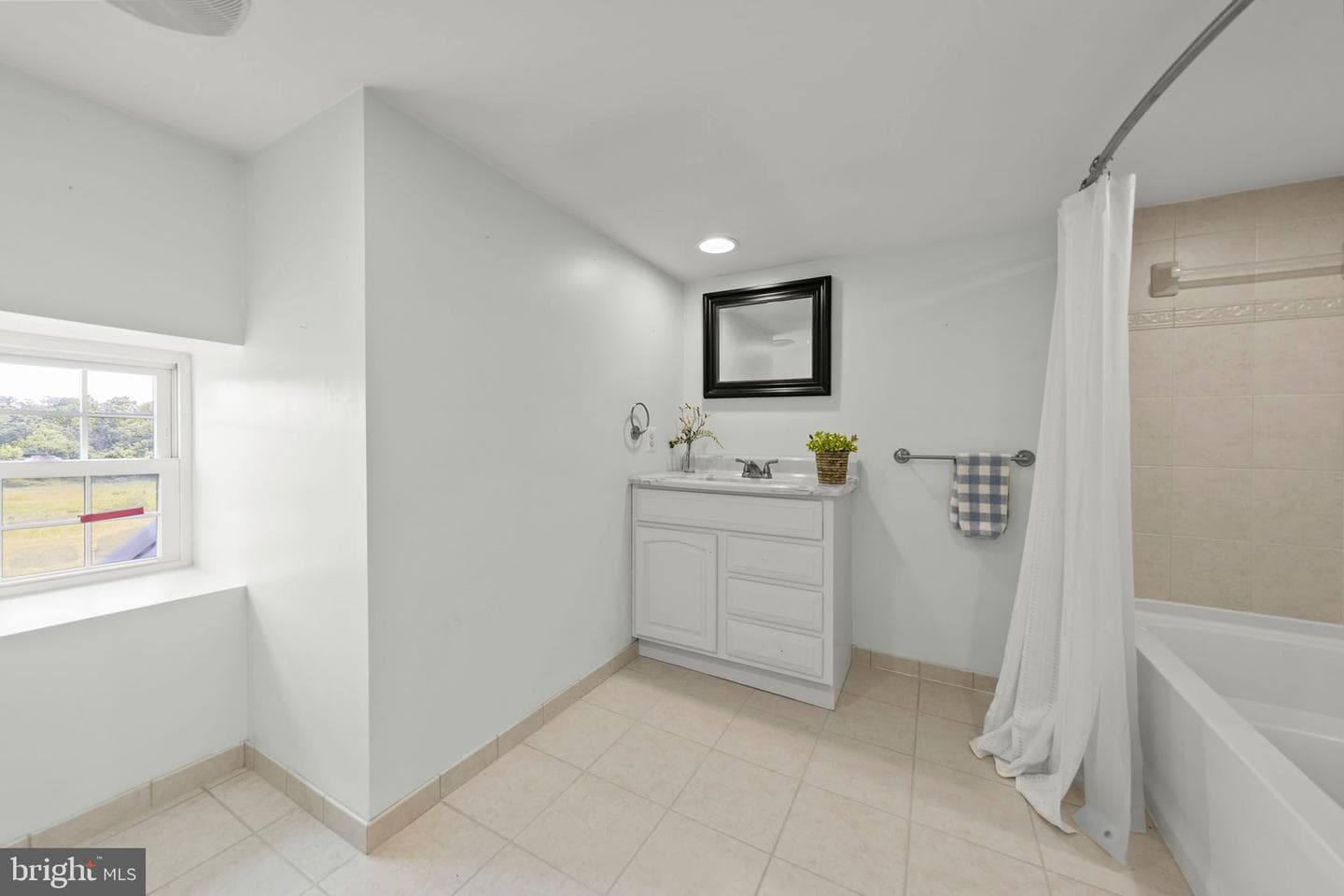 582 Miller Road photo 43