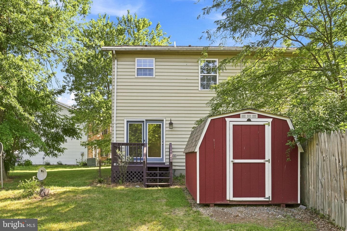 200 Freeton Court photo 2