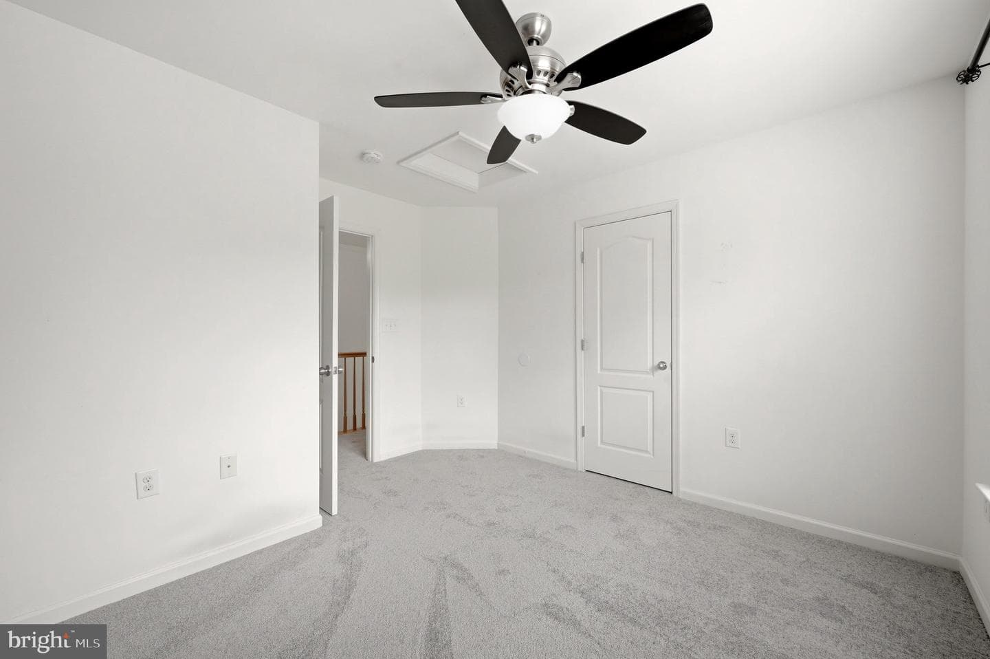 210 Woods Drive photo 38