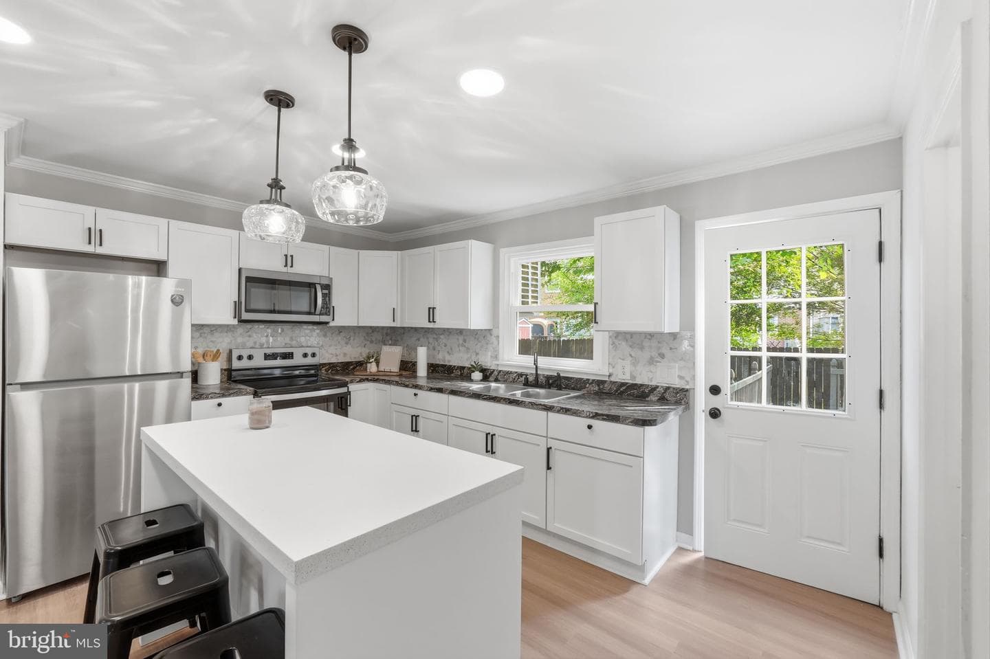 605 Carroll Drive photo 6