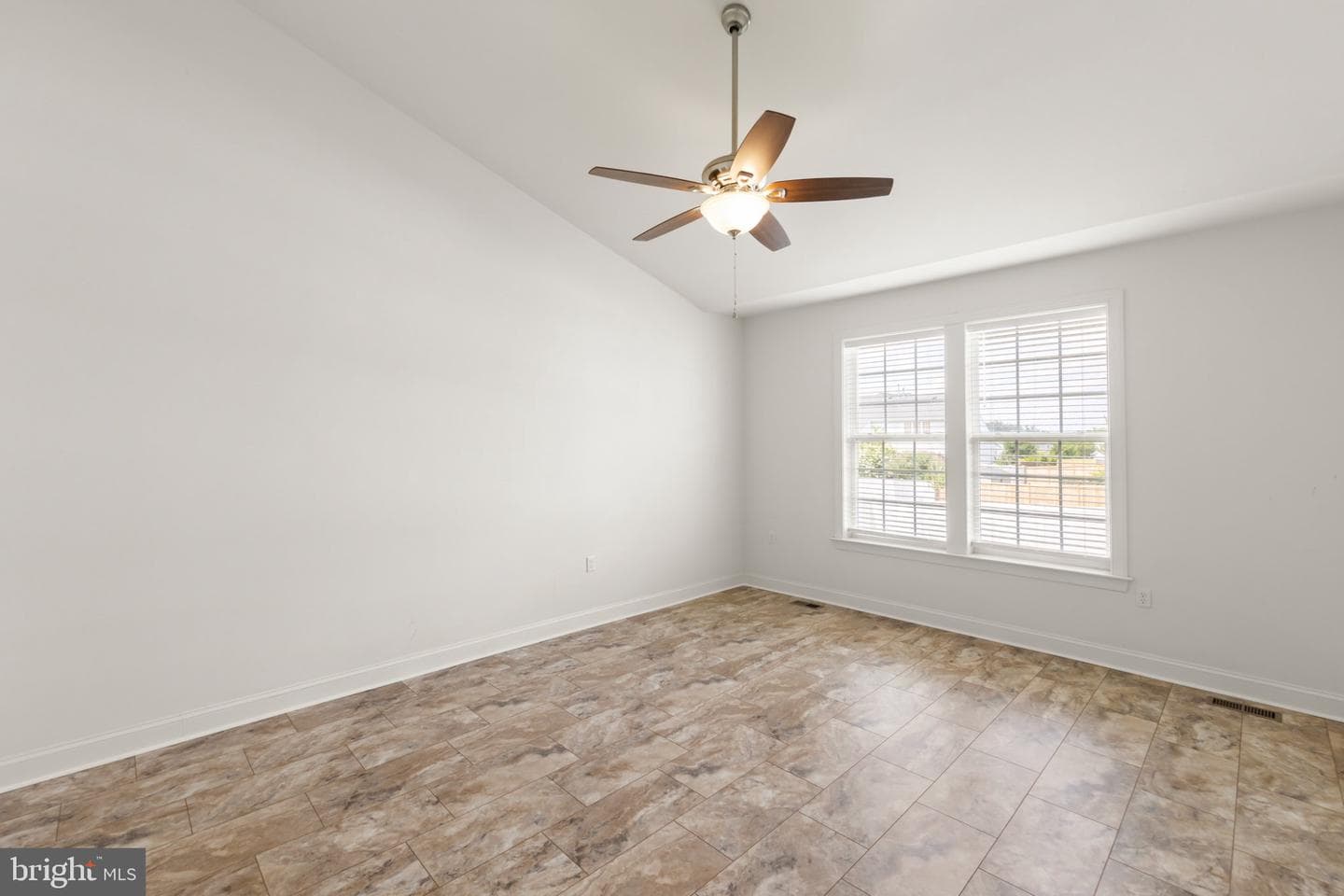 209 Bridgewater Drive photo 17