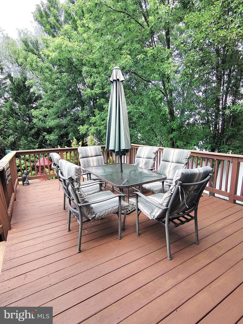 104 Murphy Court photo 38