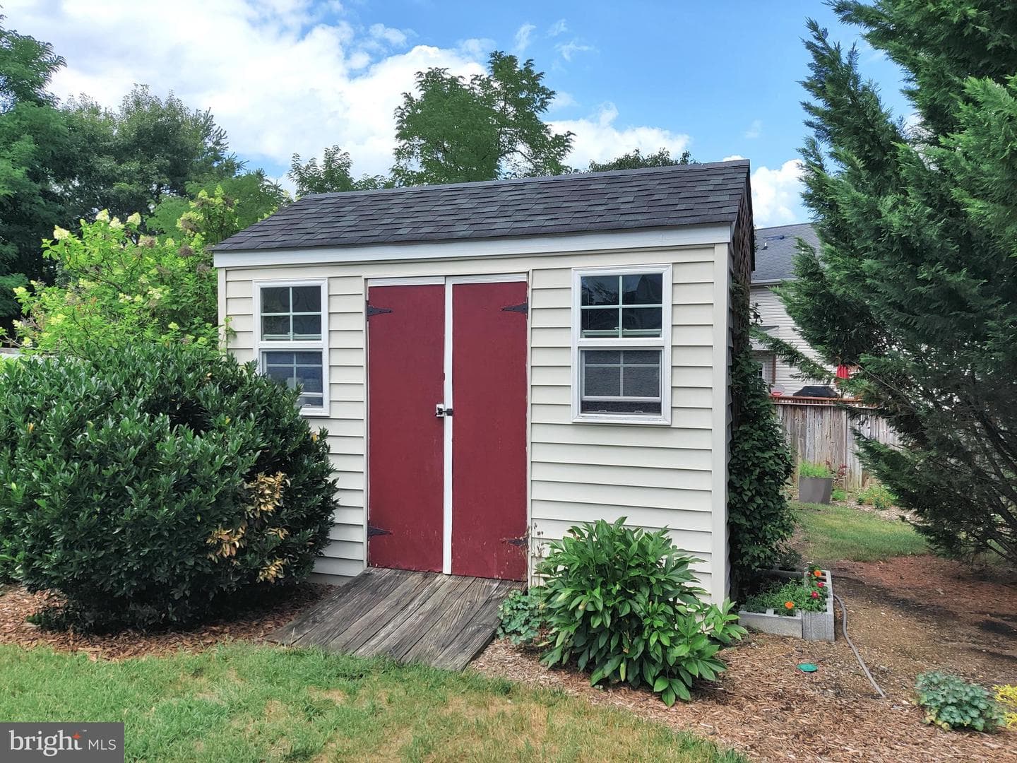 104 Murphy Court photo 40