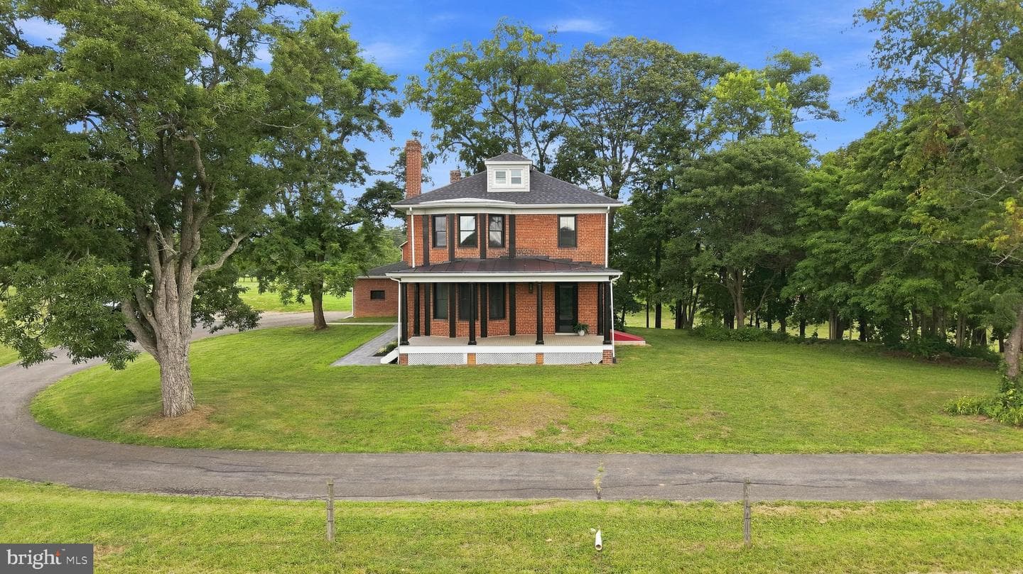 2122 Jones Road photo 1