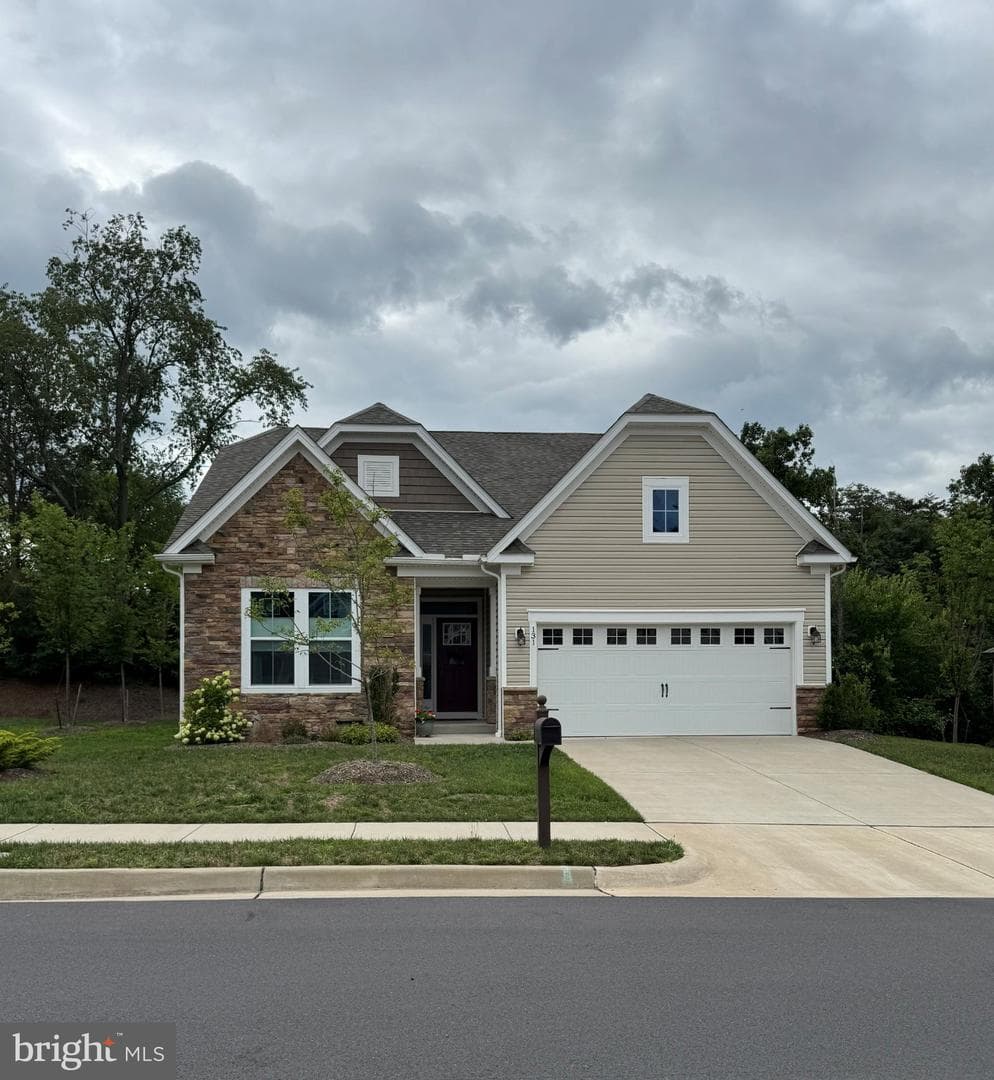 131 Amberfield Court photo 1