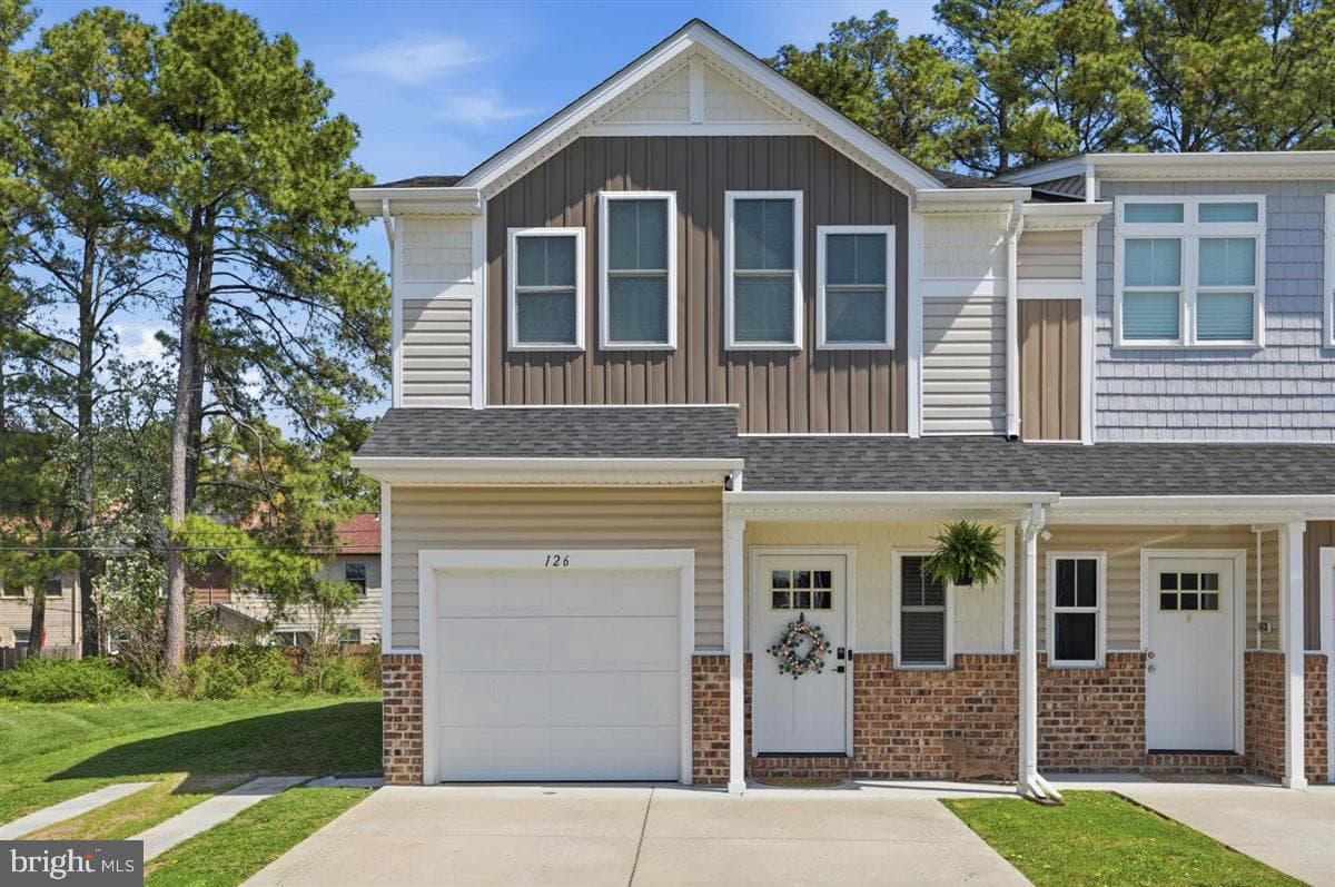 126 Stella Court, Stephens City