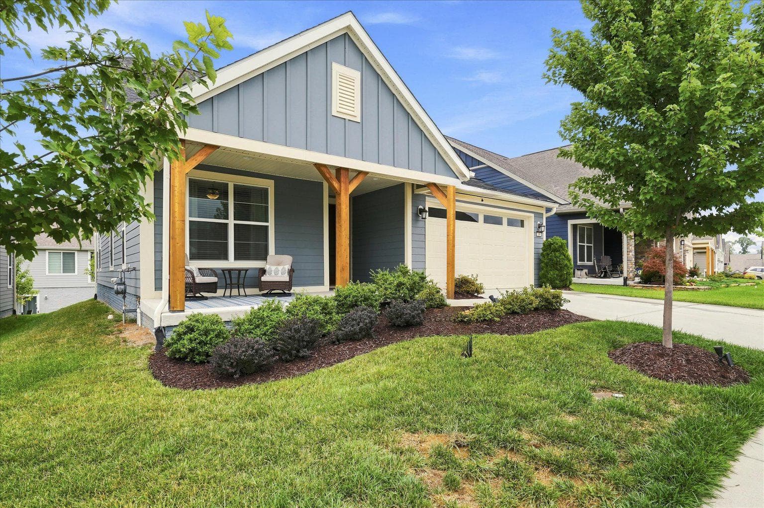 108 Viceroy Way photo 1
