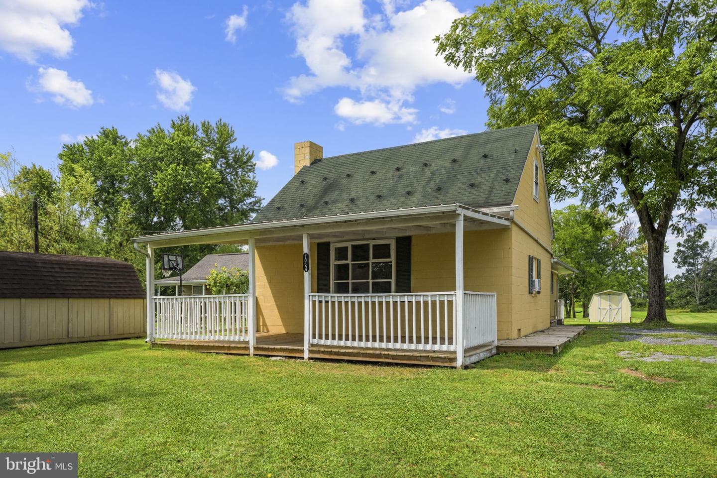 1024 Front Royal Pike photo 1