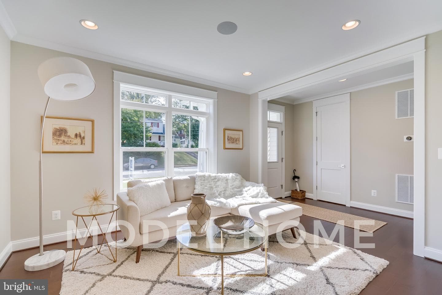 1743 Pimmit Drive photo 3