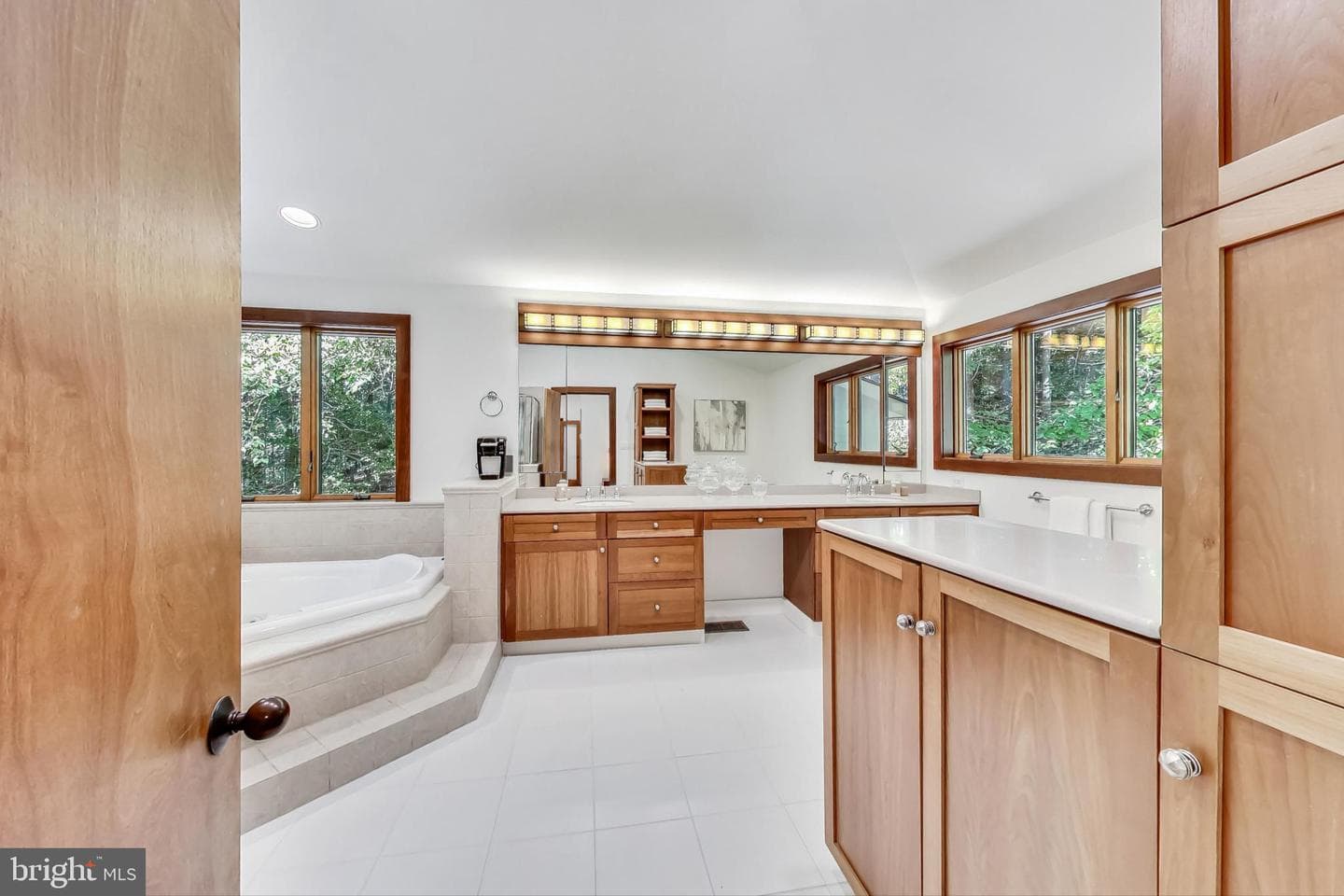 9561 Bell Drive photo 40