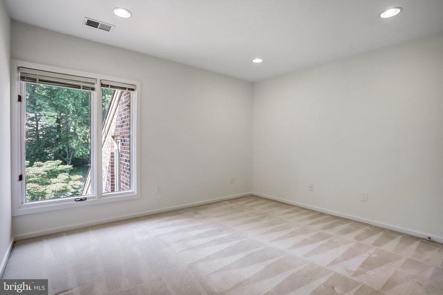 1614 Woodstock Lane photo 47