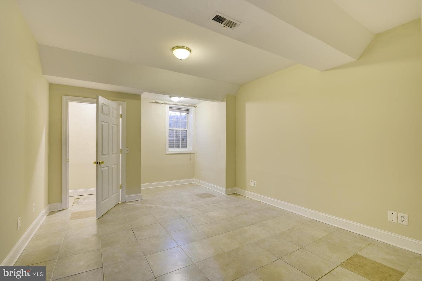 6614 Quander Road photo 40