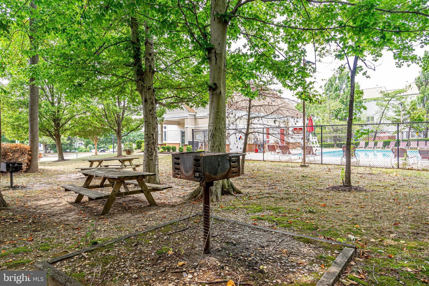 8210 Crossbrook Court #202 photo 28