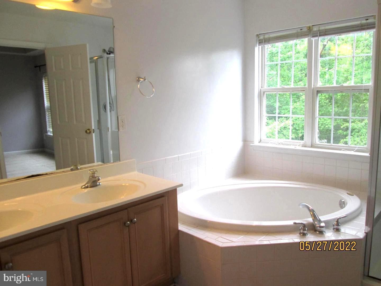 8570 Wyngate Manor Court photo 18