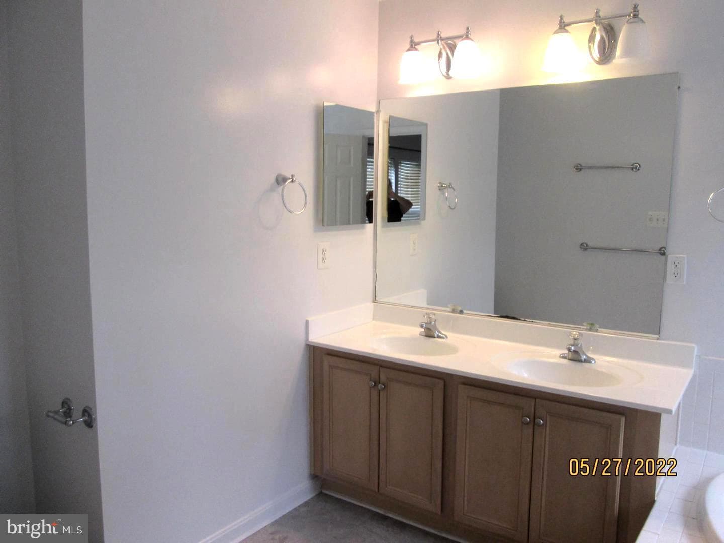 8570 Wyngate Manor Court photo 21