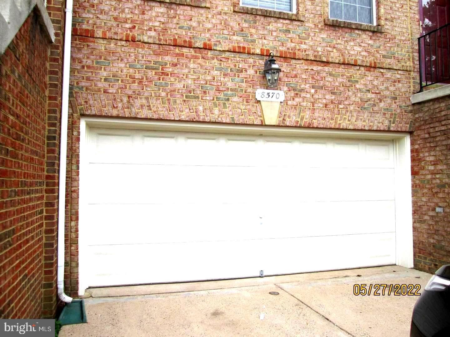 8570 Wyngate Manor Court photo 4