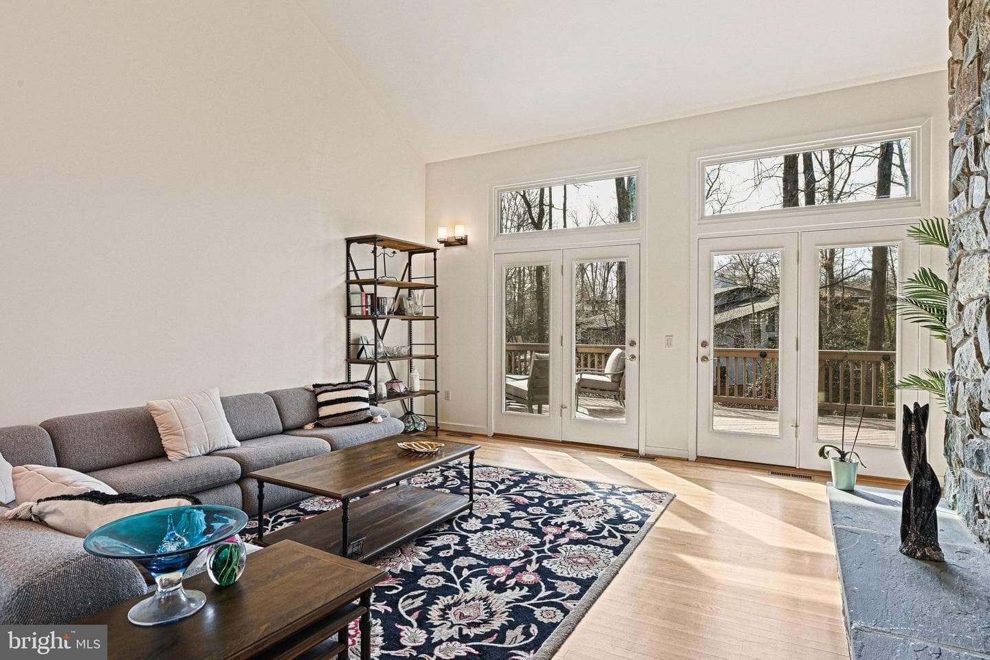 11591 Lake Newport Road photo 4