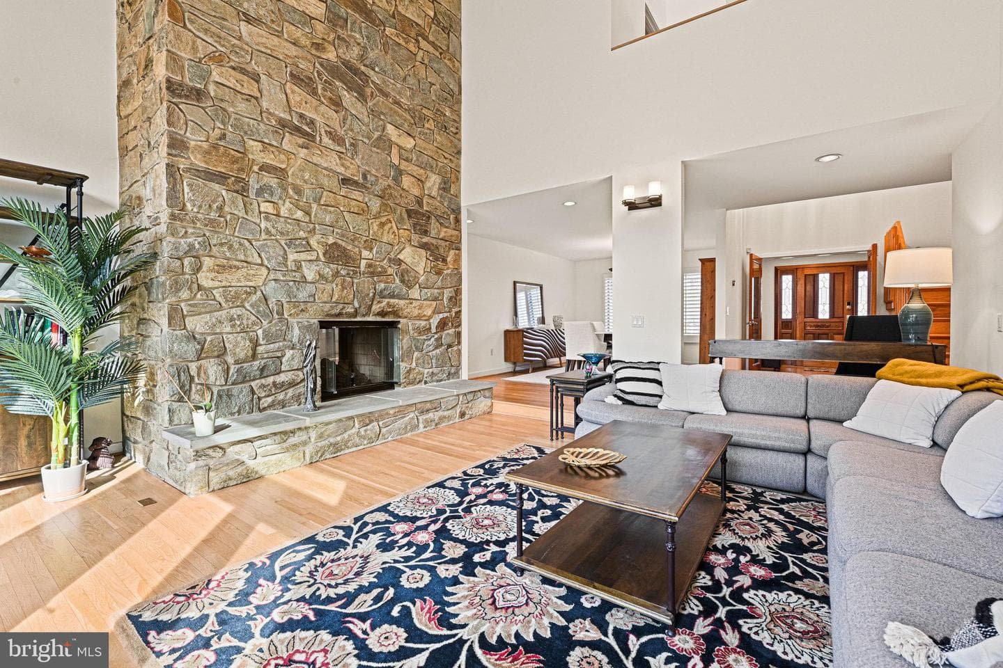 11591 Lake Newport Road photo 5