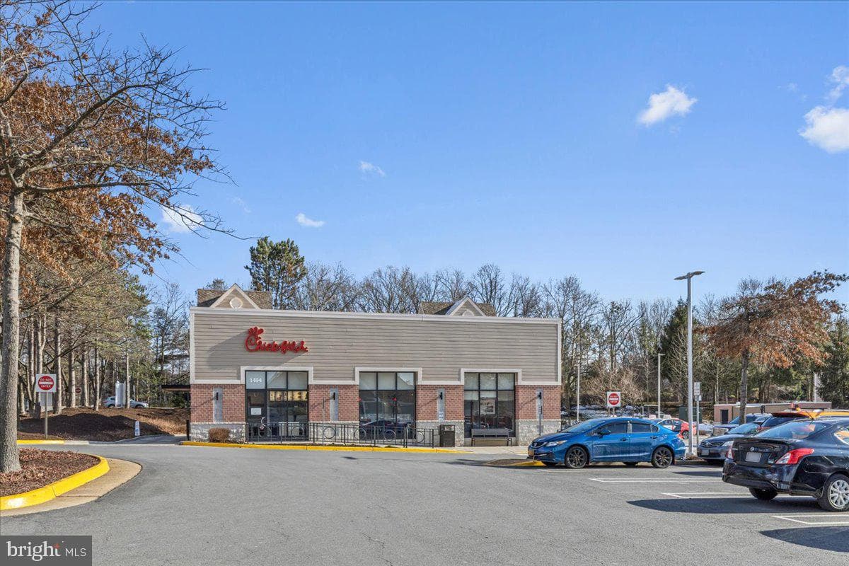 1581 Stowe Court photo 40