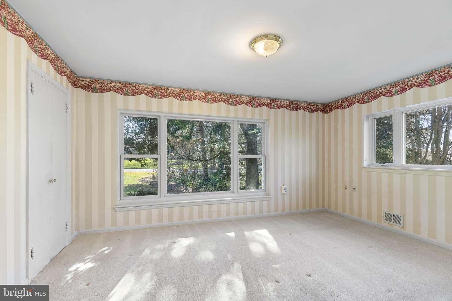 3166 Juniper Lane photo 9