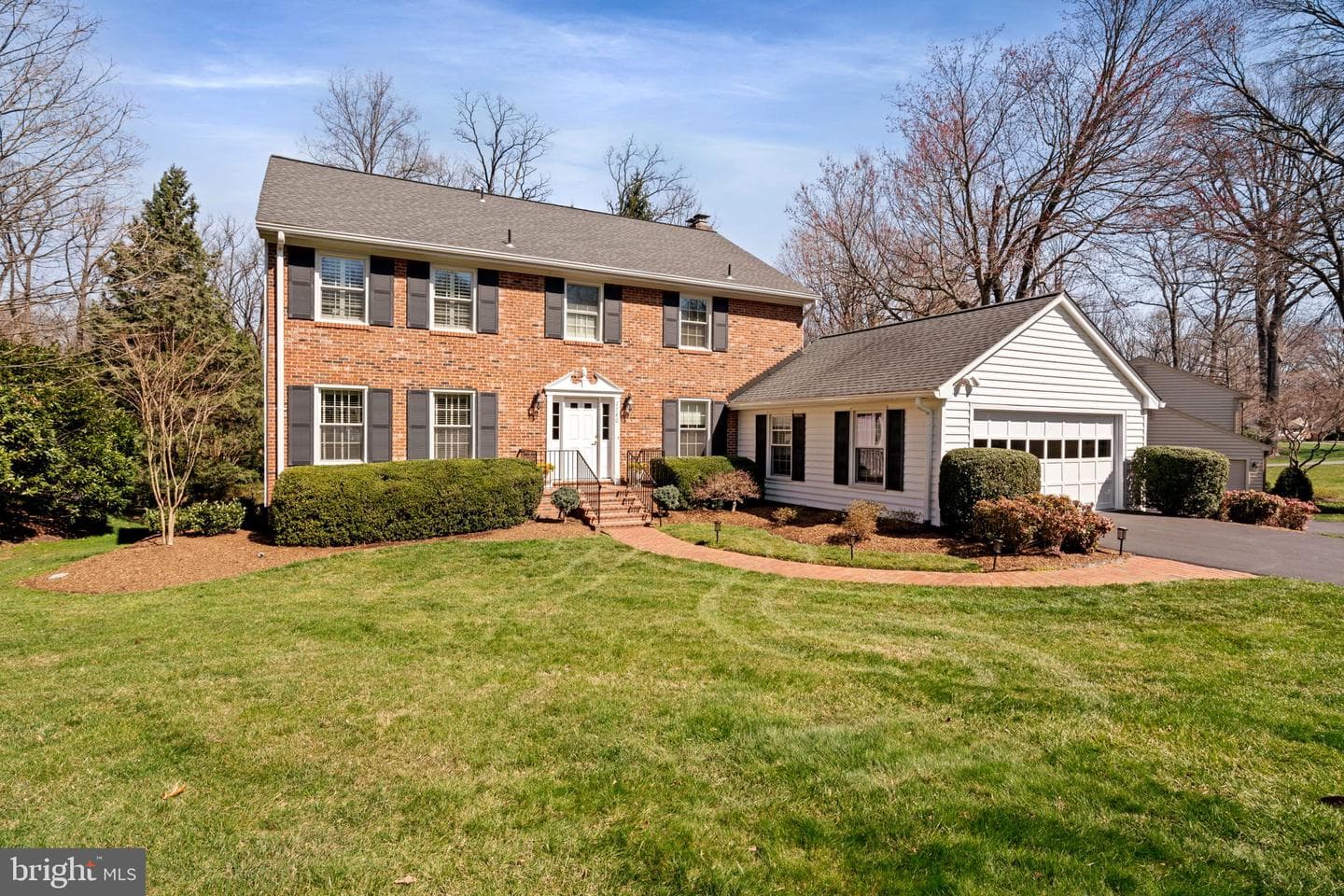 7740 Bridle Path Lane photo 4