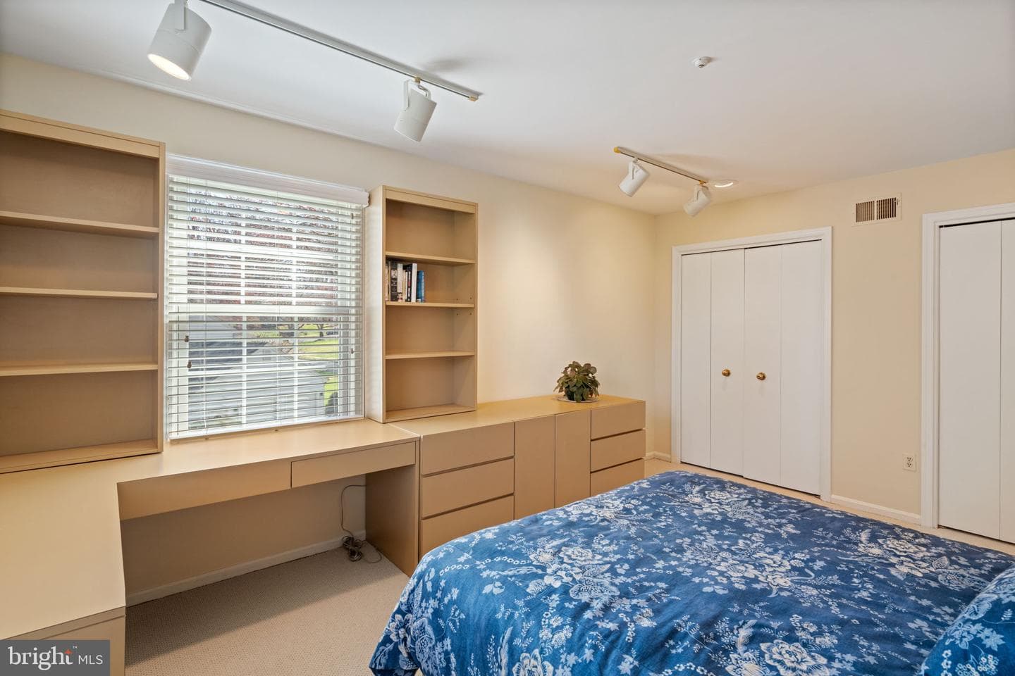 7740 Bridle Path Lane photo 44