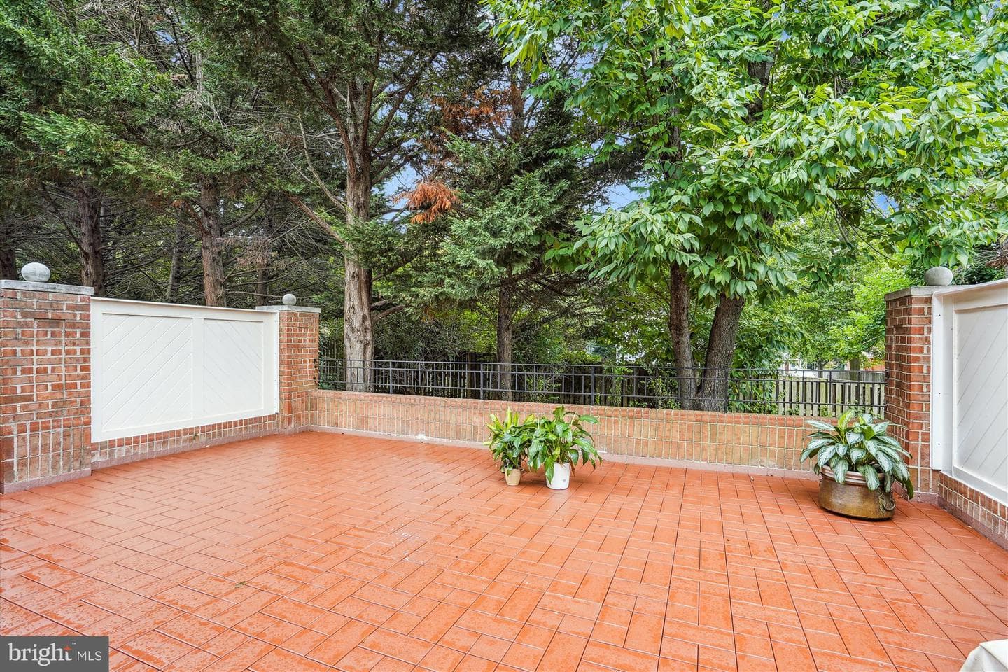 7029 Haycock Road #409 photo 32