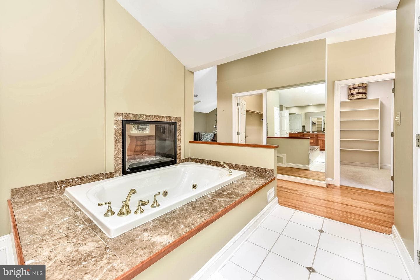 1404 Wynhurst Lane photo 43