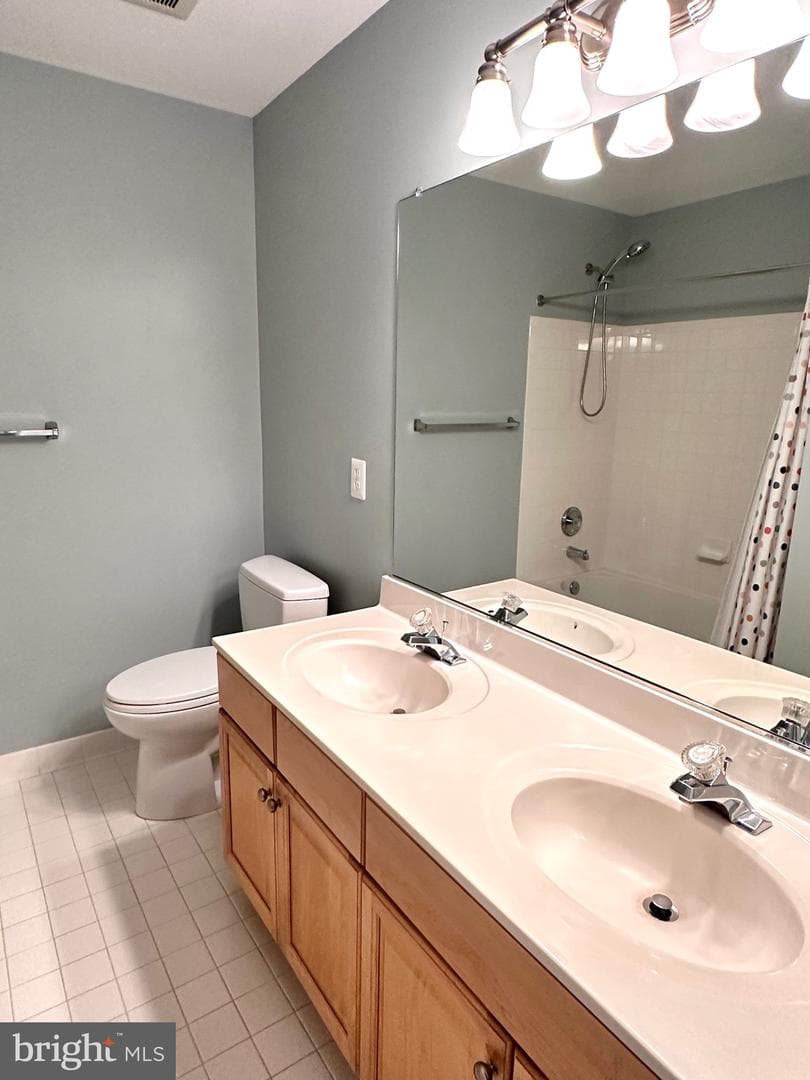 5644 Governors Pond Circle photo 16