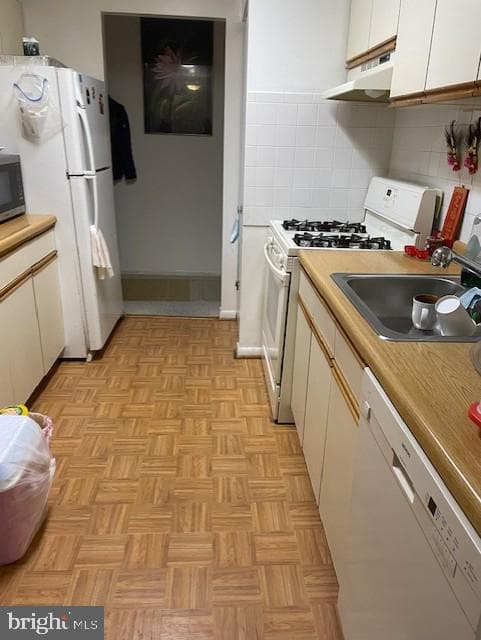 2852 Dover Lane #202 photo 6