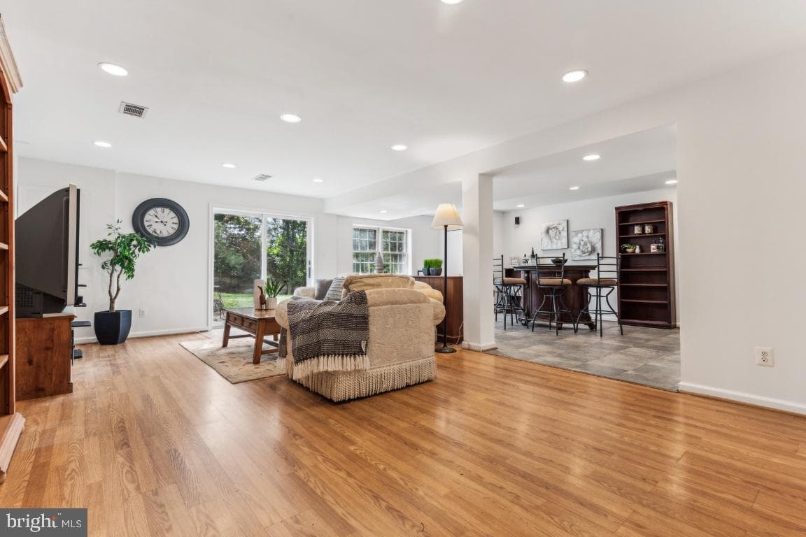 10505 Wickens Road photo 15
