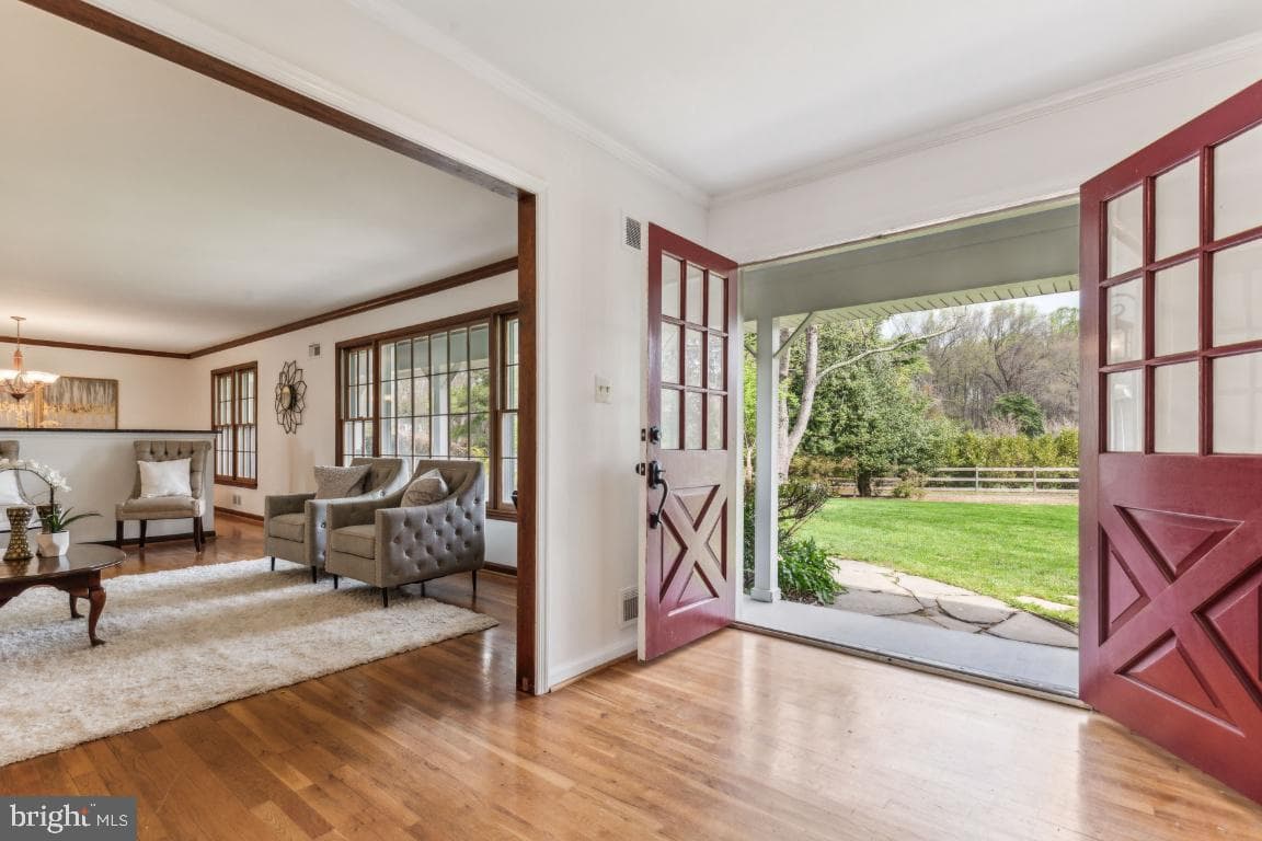 10505 Wickens Road photo 4