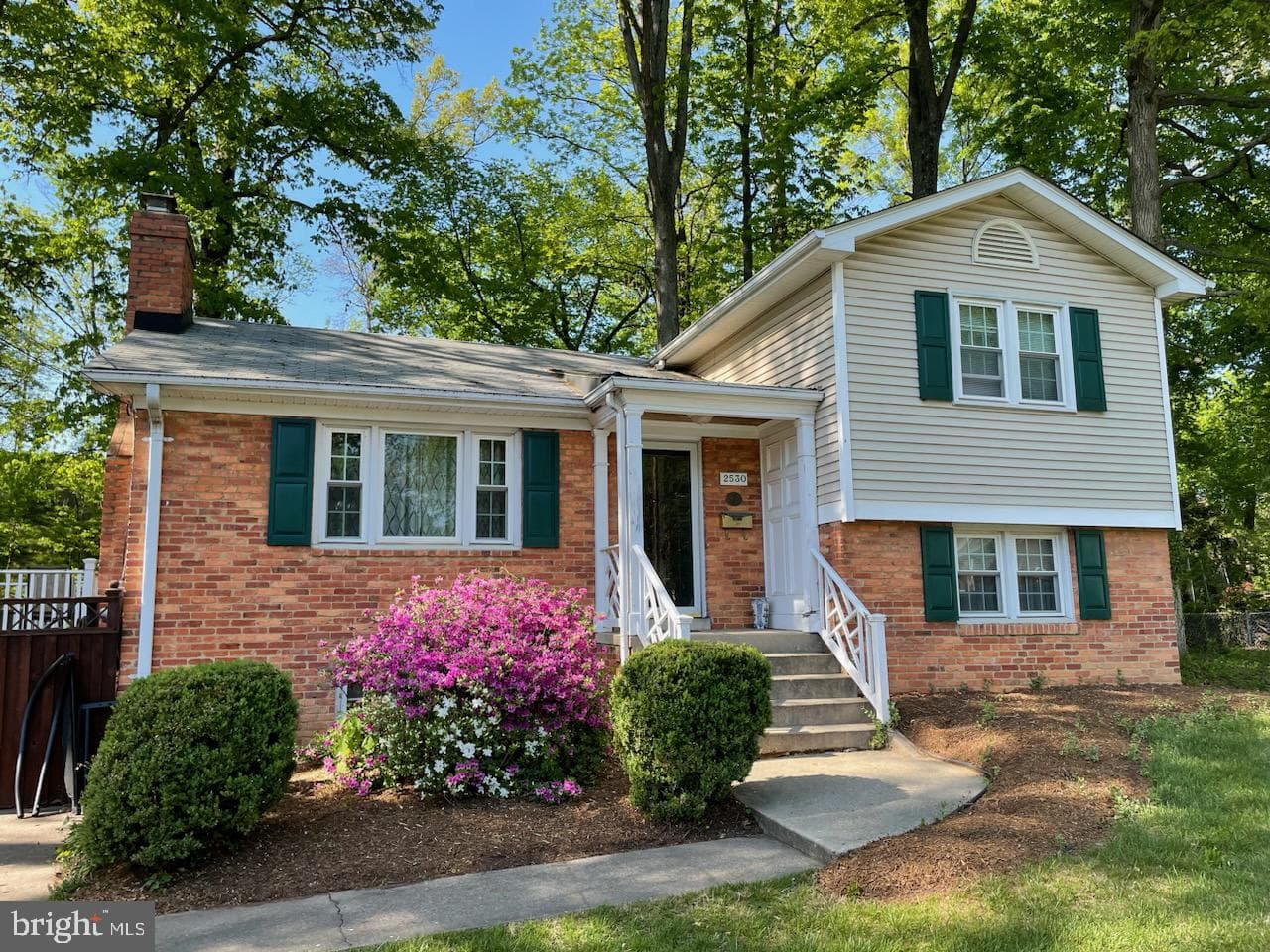 2530 Roswell Court photo 3