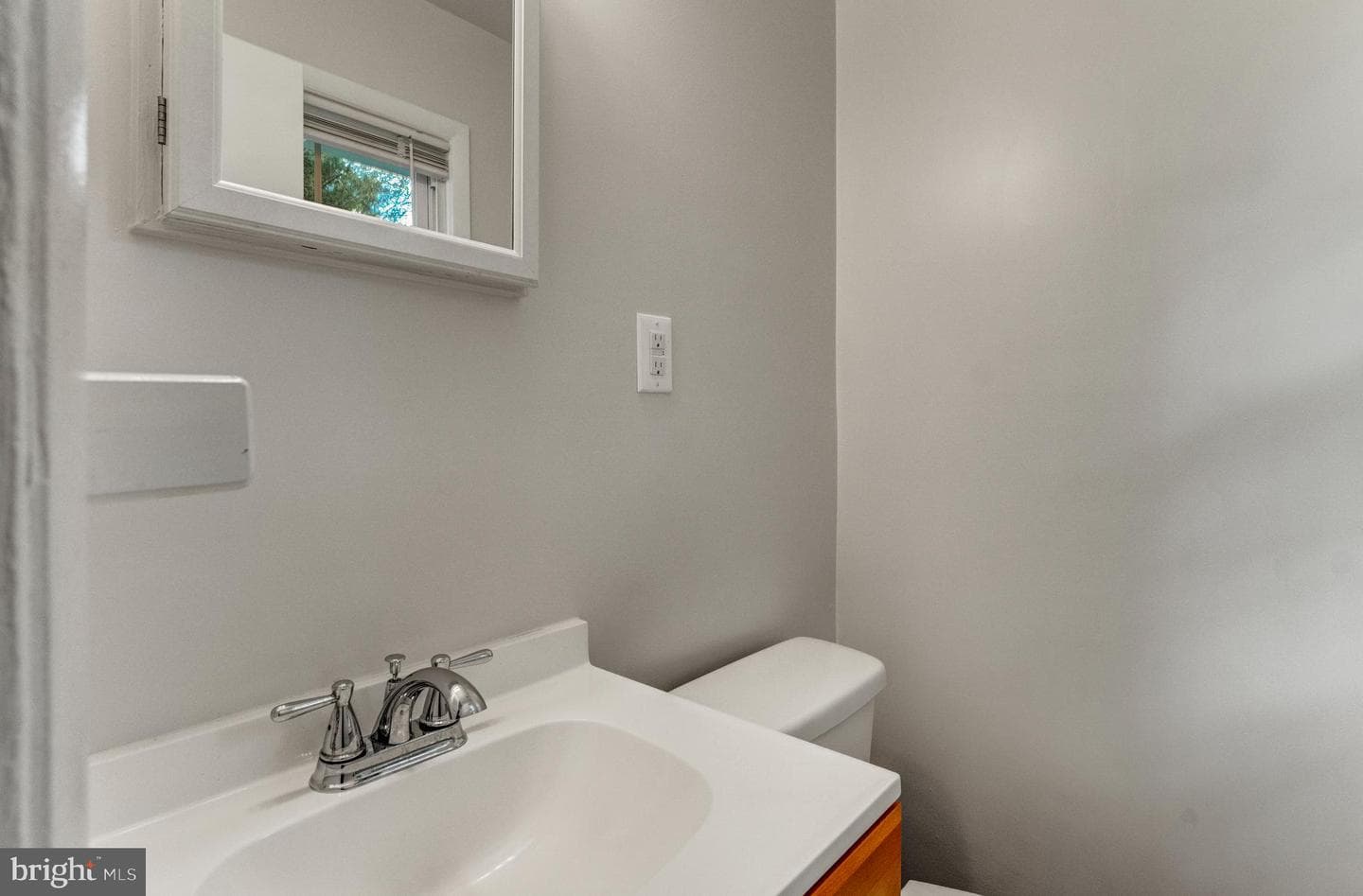 8140 Keeler Street photo 9