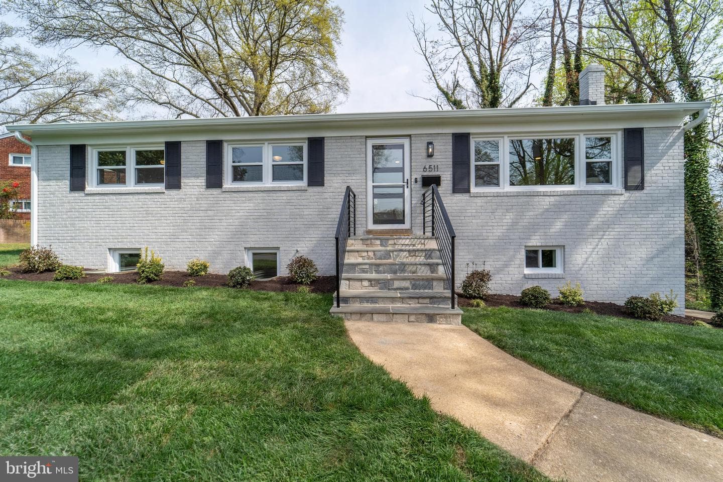 6511 Cygnet Drive photo 2