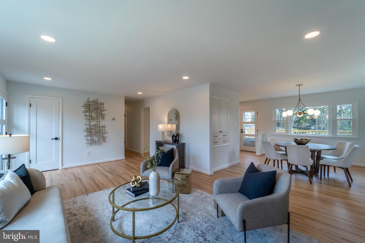 6511 Cygnet Drive photo 4