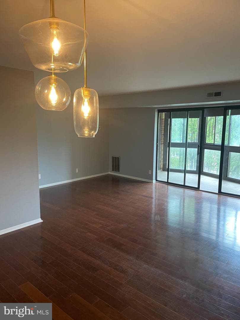 8370 Greensboro Drive #502 photo 7